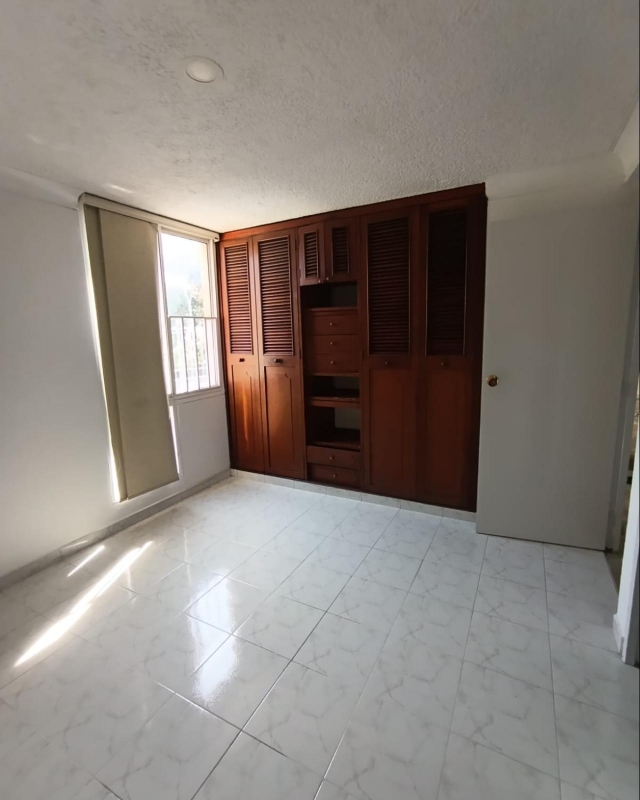 ARRIENDO APARTAMENTO BARRIO SAN ALONSO_7
