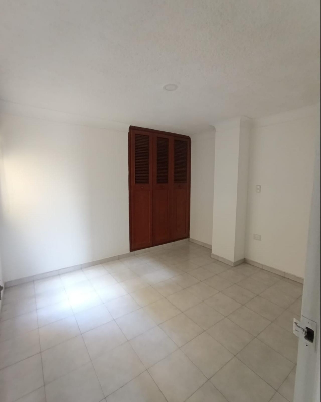 ARRIENDO APARTAMENTO BARRIO SAN ALONSO_9