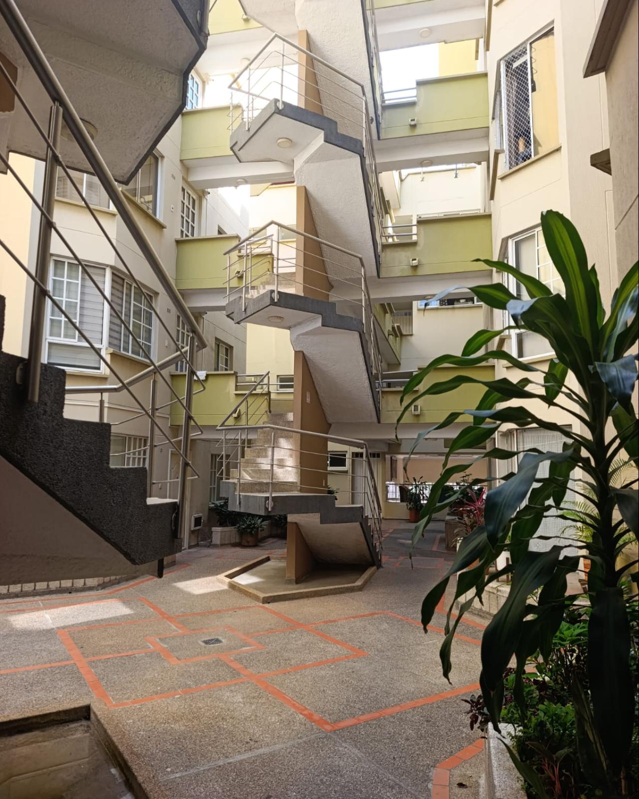 ARRIENDO APARTAMENTO BARRIO SAN ALONSO_2