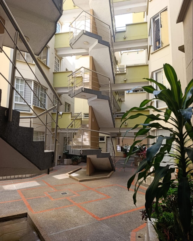 ARRIENDO APARTAMENTO BARRIO SAN ALONSO_2